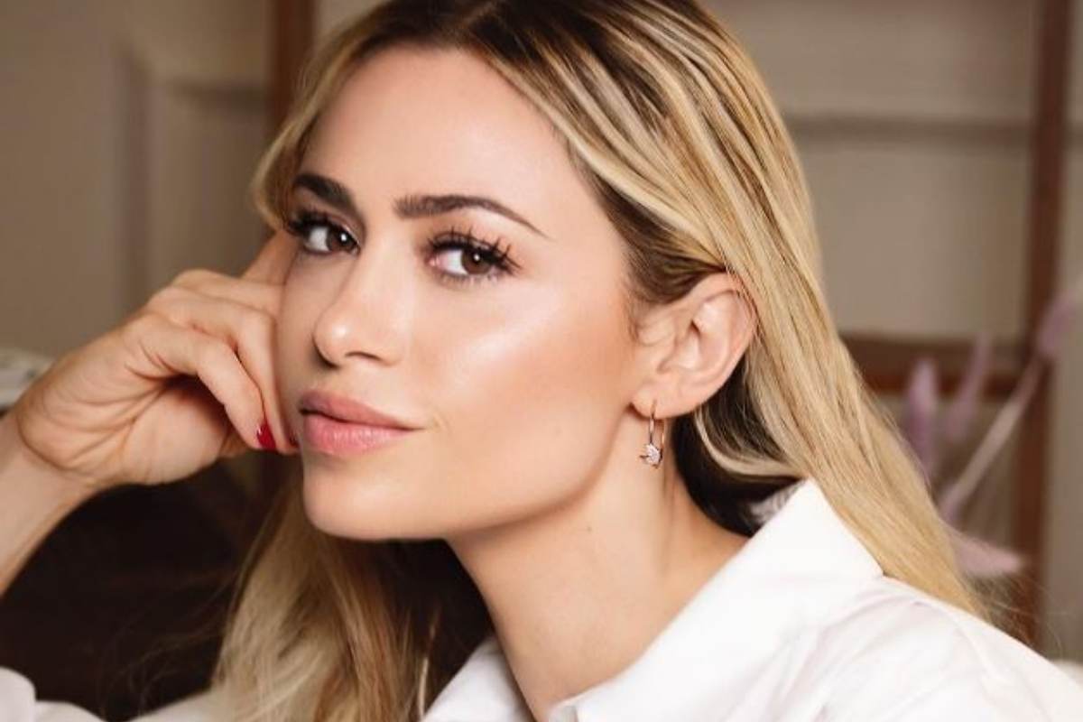 Martina Stella, l'attrice e conduttrice