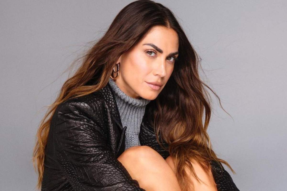 Melissa Satta in posa