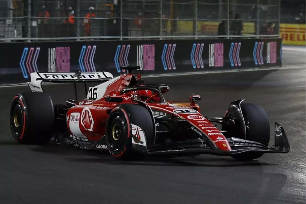 Leclerc pole position Las Vegas Sainz