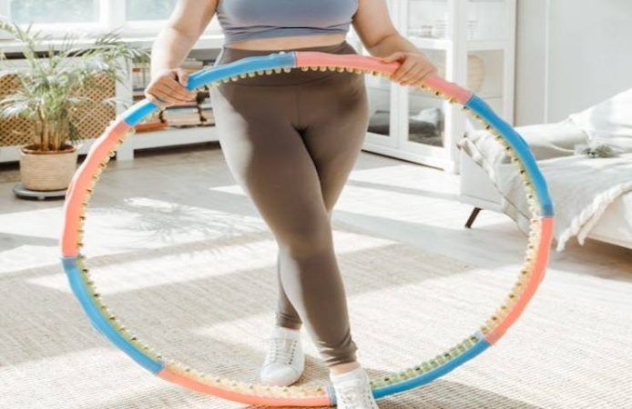 Snellire il punto vita con l'hula hop