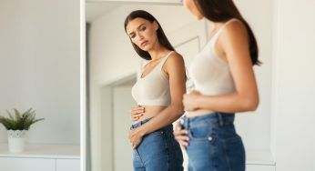 Pancia gonfia, è assurdo ma devi eliminare certi frutti: sono una delle cause
