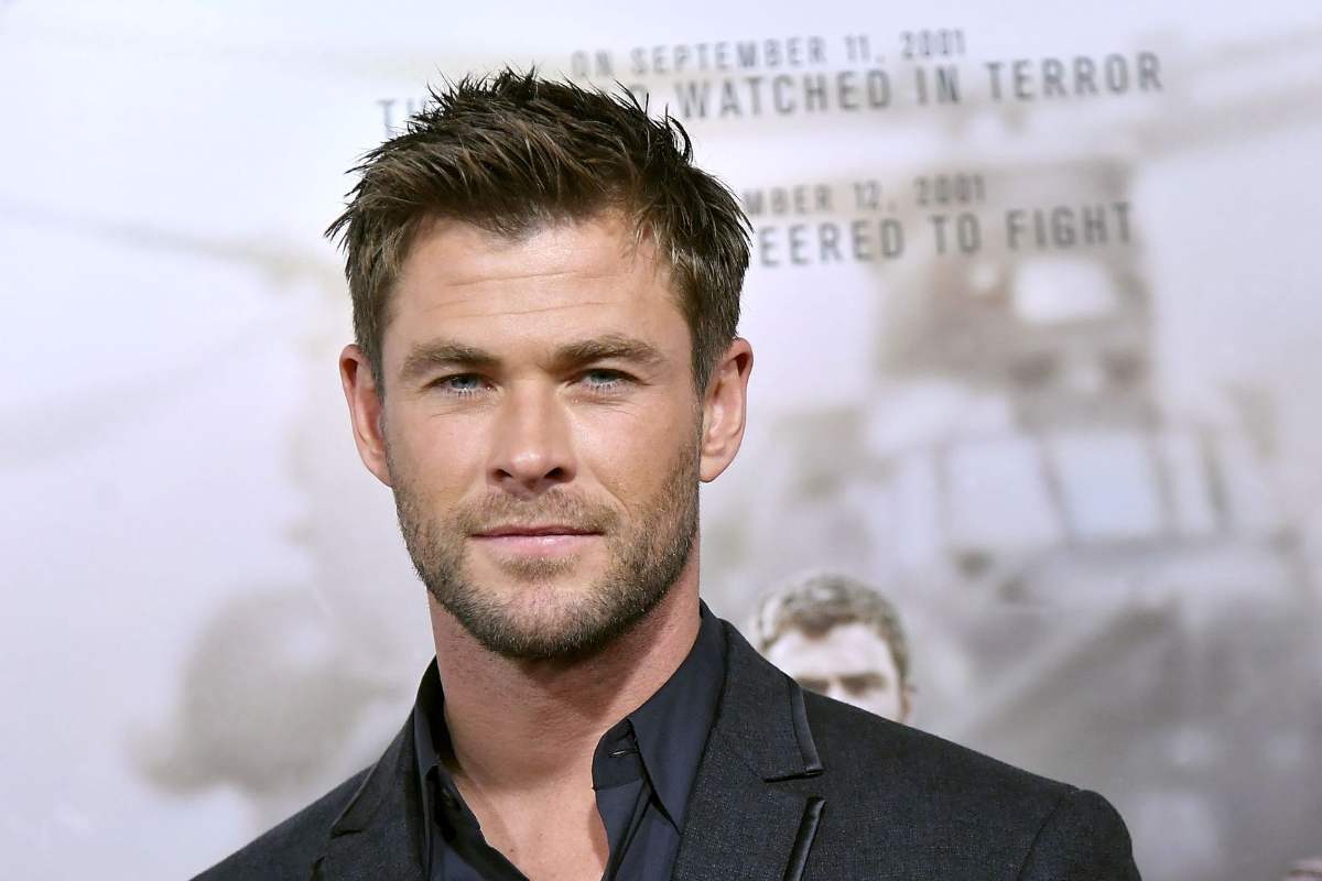 Chris Hemsworth allenamenti fisico