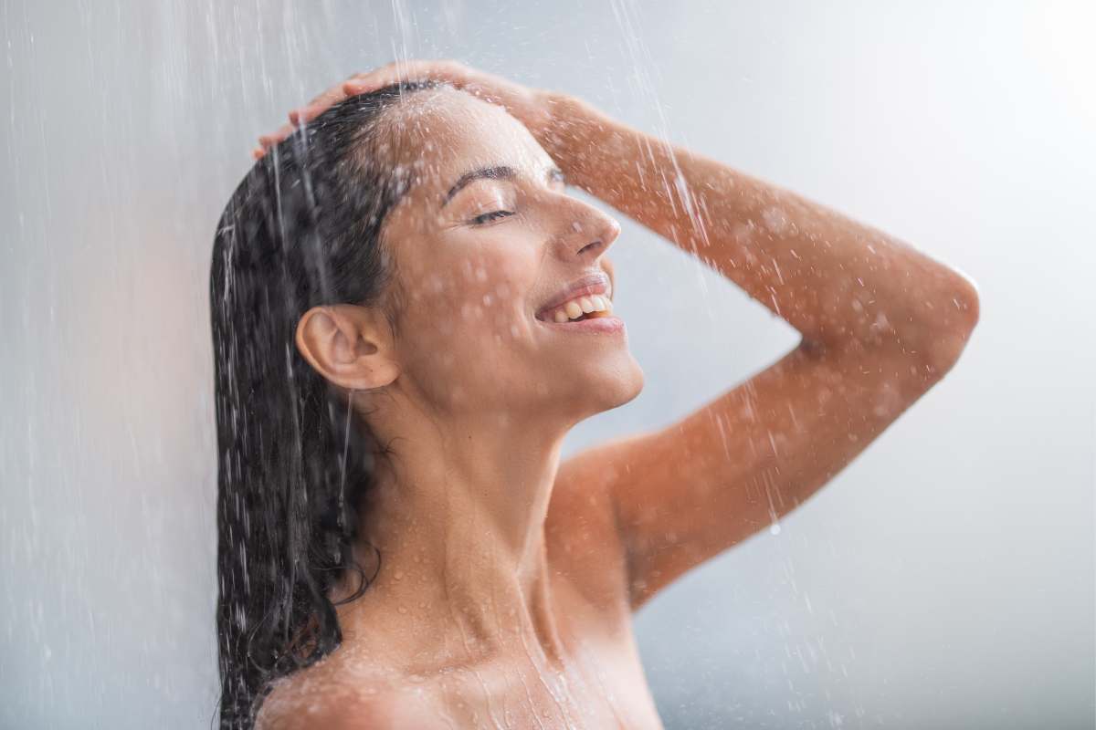 Quando fai la doccia, spesso dimentichi di lavare queste parti del corpo: uno studio ora spiega tutto