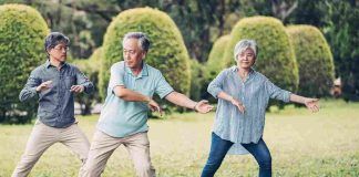 anziani si allenano