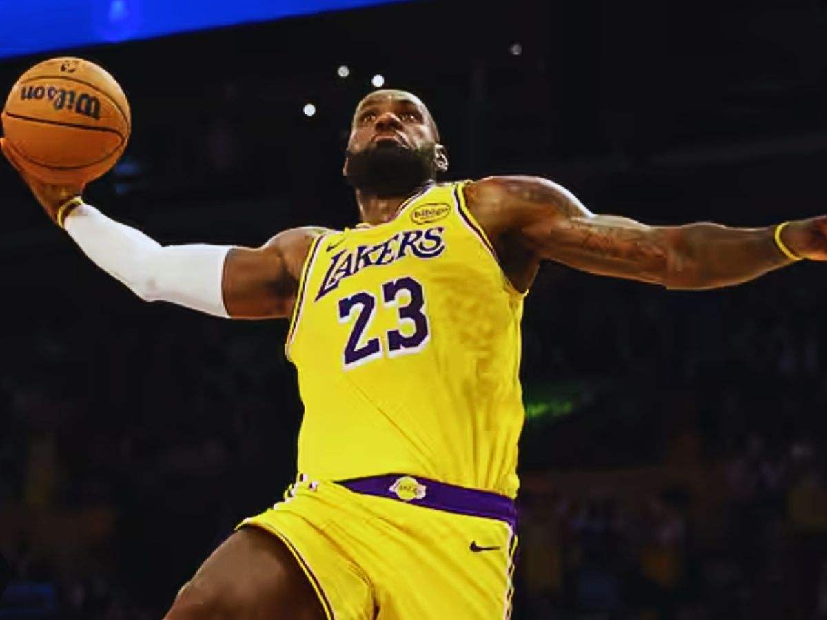 Schiacciata del numero 23 dei Lakers