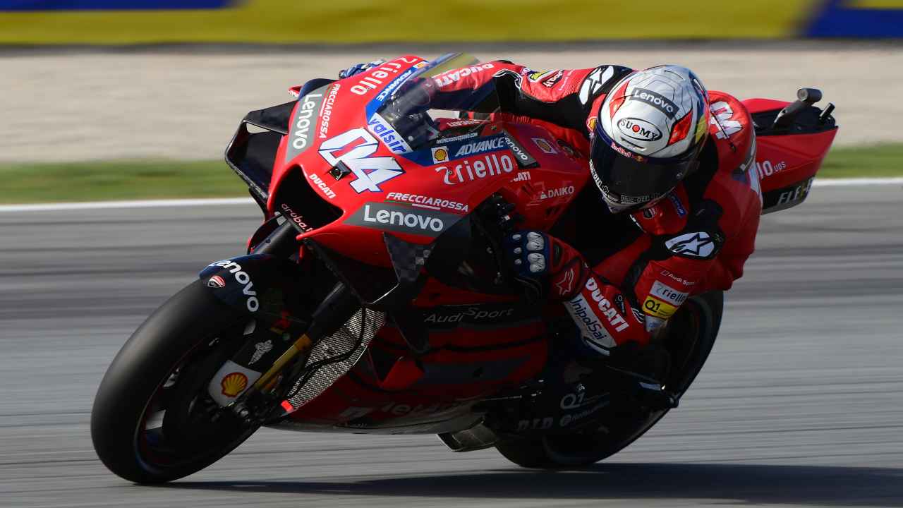 MotoGp | Prove libere Le Mans. Dovizioso bene sul bagnato