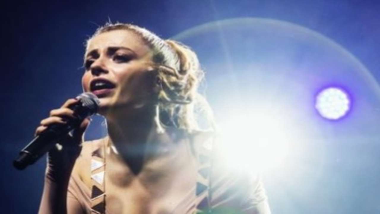 Annalisa Scarrone : R/italianceleb