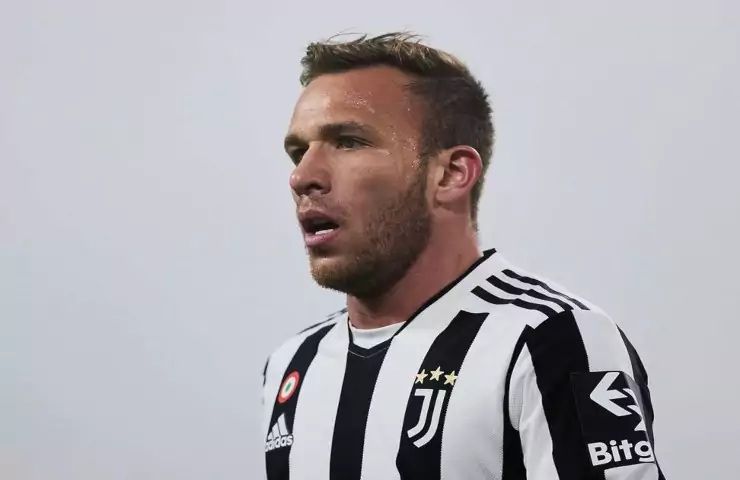 Calciomercato Juventus Arthur prestito Liverpool