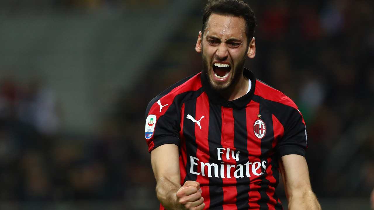 Calhanoglu Crotone Milan formazioni (Getty Images)