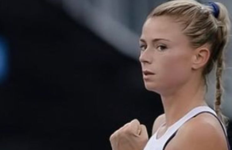 Camila Giorgi aderenze forme bussa porta