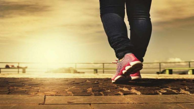 Perdere peso con la camminata, in quale modo farlo: benefici pazzeschi, ritorni in forma velocemente