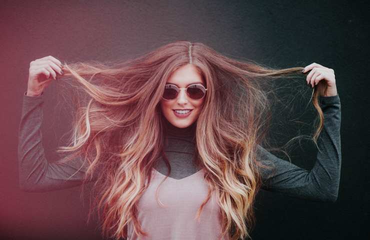 Capelli rinforzati alimenti