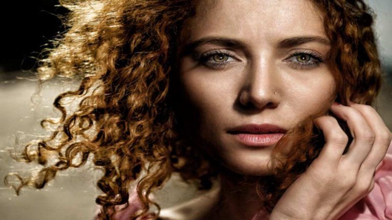 Acido folico, perché è importante per i capelli: i benefici Acido folico, perché è importante per i capelli: i benefici