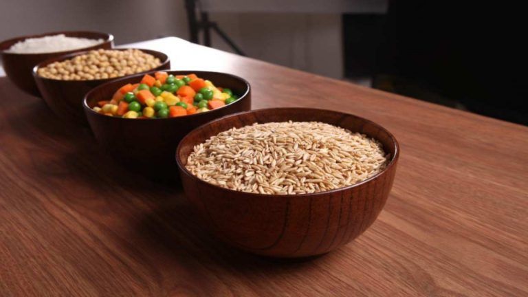 Reflusso dopo il risveglio, come contrastarlo: gli alimenti giusti per la tua colazione Reflusso dopo il risveglio, come contrastarlo: gli alimenti giusti per la tua colazione