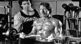La forma fisica di Chuck Norris, ecco come fa: svelato il suo segreto