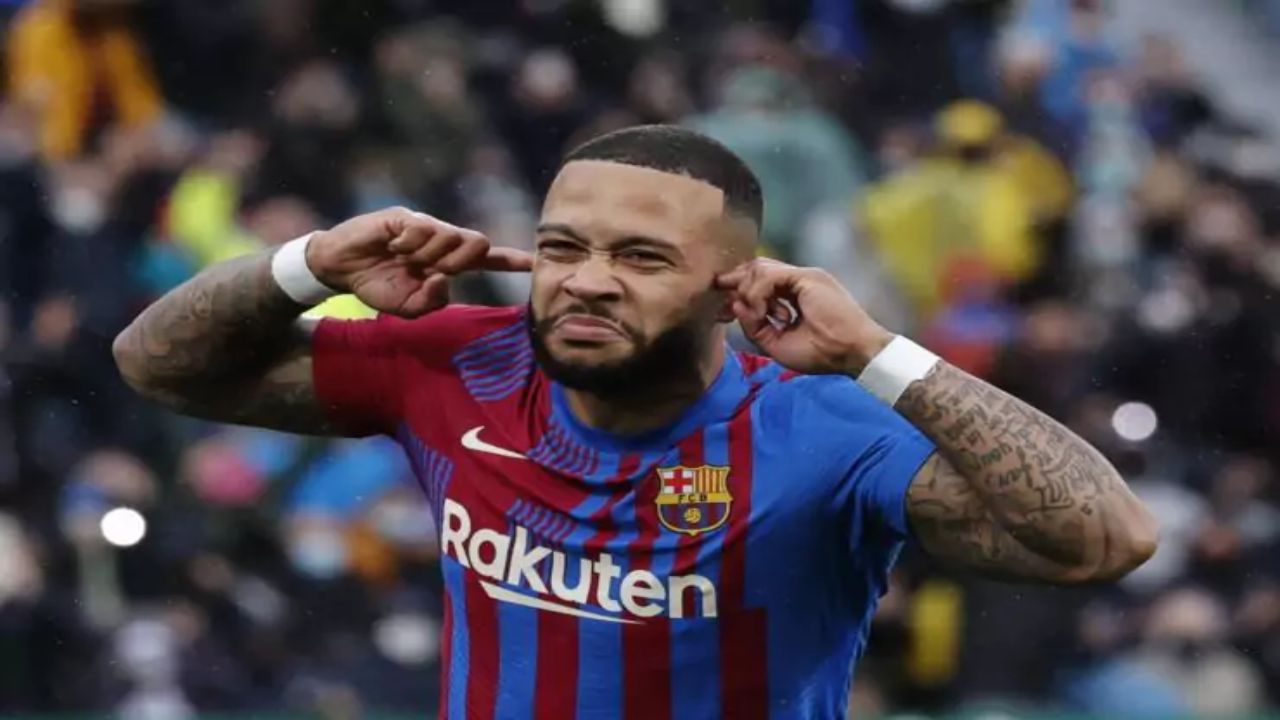 Depay Juventus, ad ore si chiude: risoluzione imminente con il Barça Depay Juventus, ad ore si chiude: risoluzione imminente con il Barça