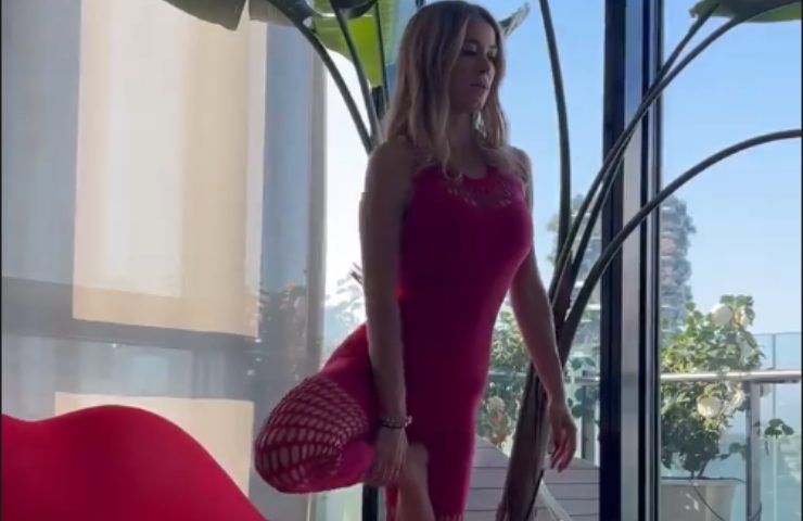 Diletta Leotta yoga