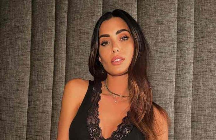 Federica Nargi body illegale