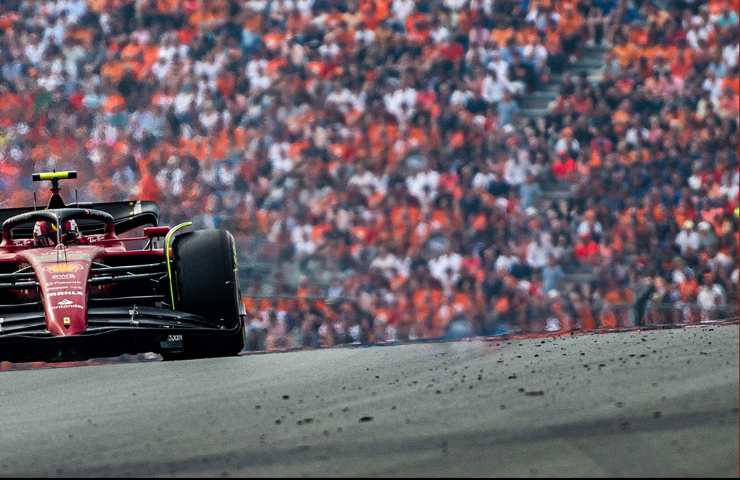 Formula 1 Ferrari cambia colore