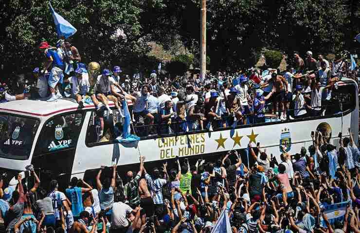 Festeggiamenti mondiali Argentina interrotti