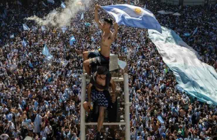 Festeggiamenti mondiali Argentina interrotti