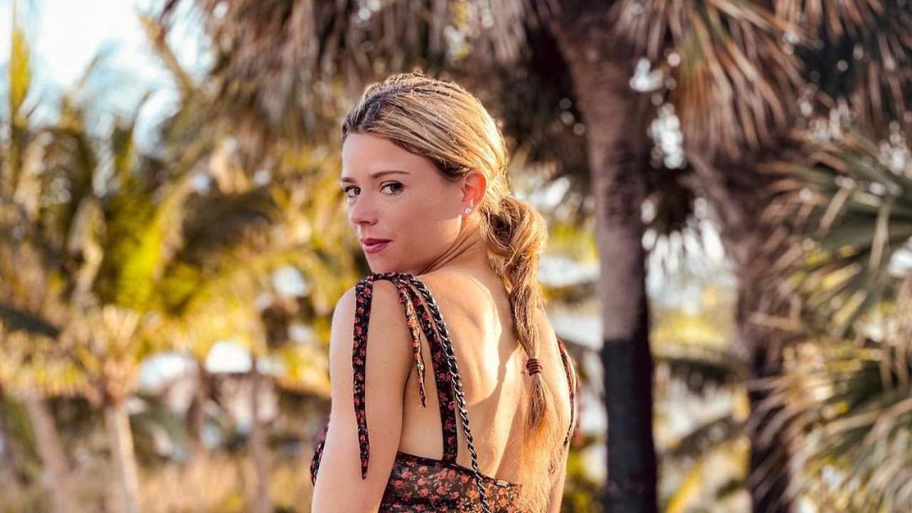 Camila Giorgi, tutti pazzi per lei: trasparenze pericolose, si intravede tutto – FOTO Camila Giorgi, tutti pazzi per lei: trasparenze pericolose, si intravede tutto – FOTO