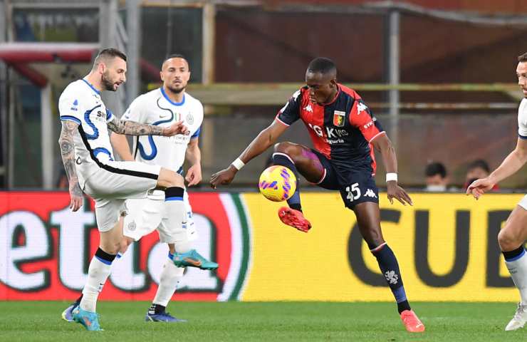 Genoa-Inter brutto infortunio al ginocchio