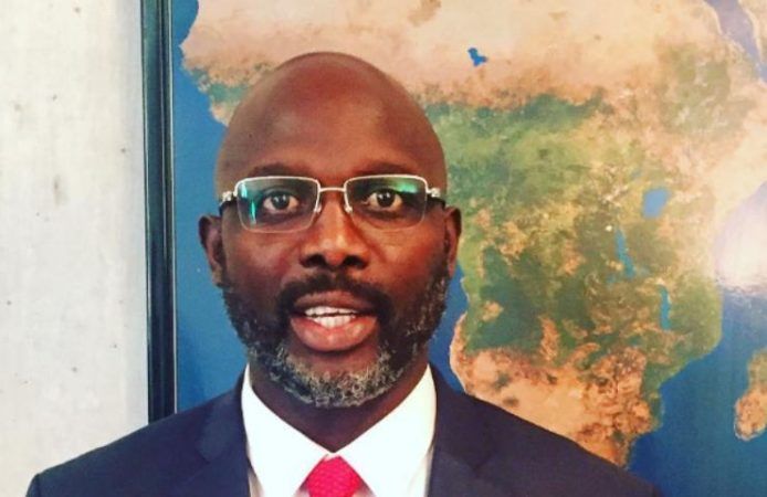 George Weah ritorno in campo video virale