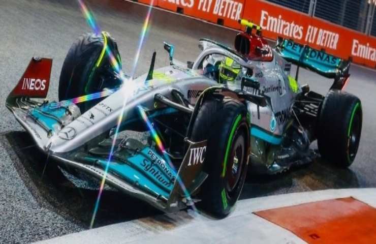 Lewis Hamilton macchina