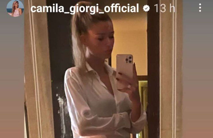 Camila Giorgi selfie mutandine