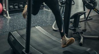 Perdere peso con il tapis roulant, quanti km fare al giorno: risultati notevoli
