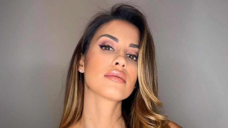 Eleonora Incardona a San Siro distrae i tifosi: davanzale da ammirare, tutto è di fuori – FOTO Eleonora Incardona a San Siro distrae i tifosi: davanzale da ammirare, tutto è di fuori – FOTO