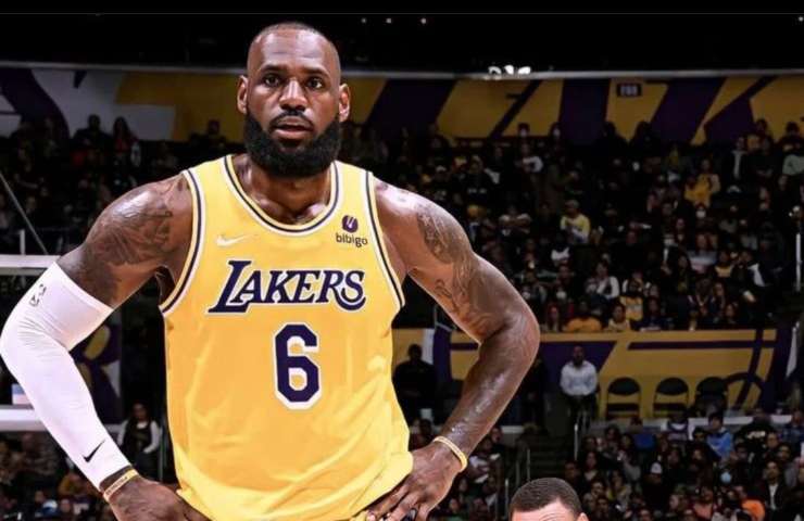 LeBron James infortunio