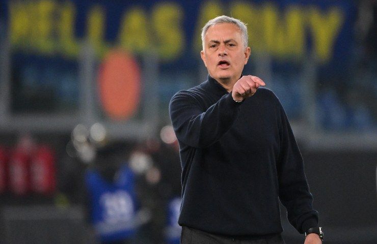 Roma Mourinho Sergio Oliveira