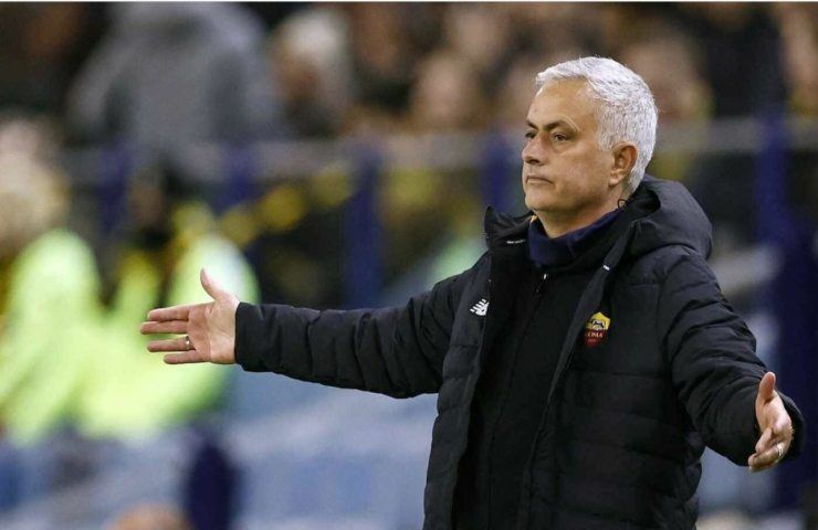 Mourinho insulti Torino squalifica