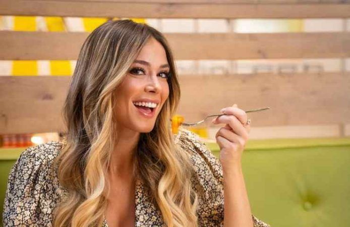 Diletta Leotta doppio panorama