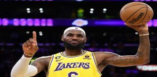 Lebron Lakers infortunio