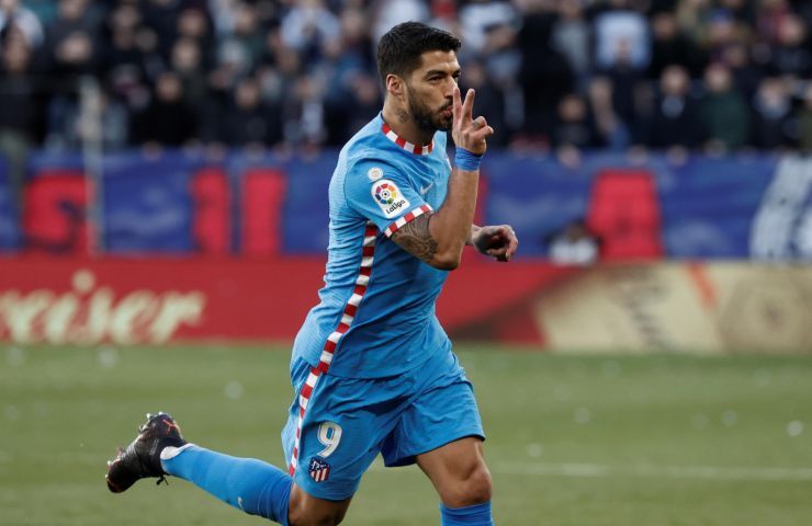 Suarez Serie A costo zero blitz big Luis Suarez 