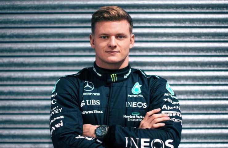 Mick Schumacher vettura Mercedes