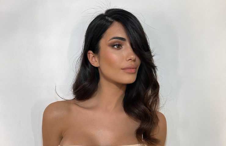 Federica Nargi vestitino didietro