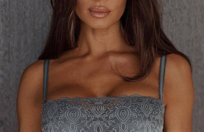 Pilar Rubio davanzale tutto in mostra