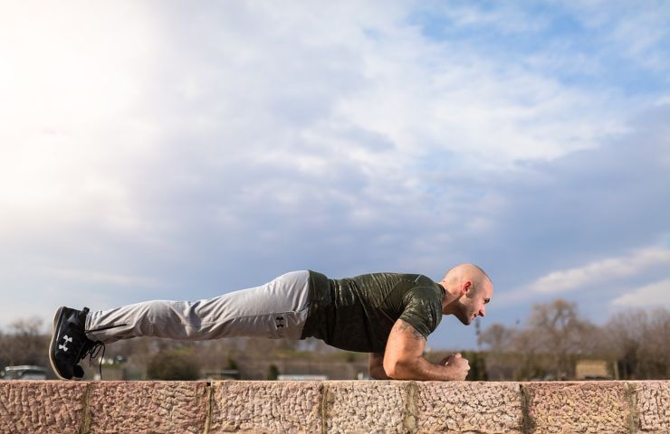 Allenamento calisthenics