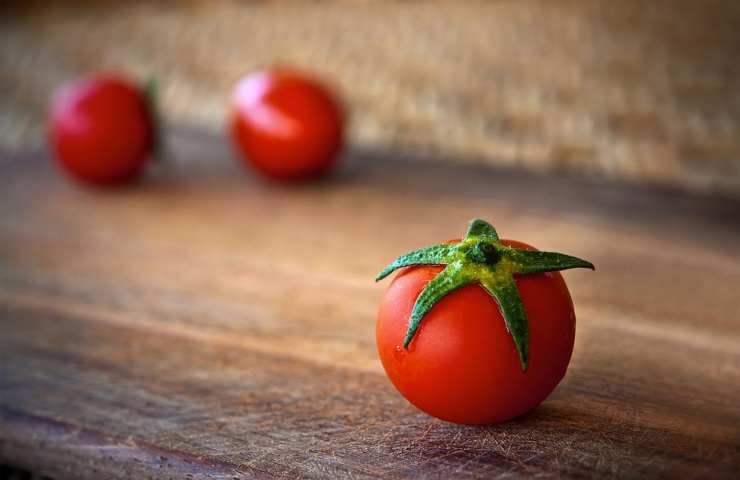 Pomodoro benefici proprietà 