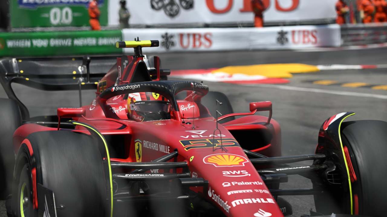 Formula 1 Ferrari Sainz problemi