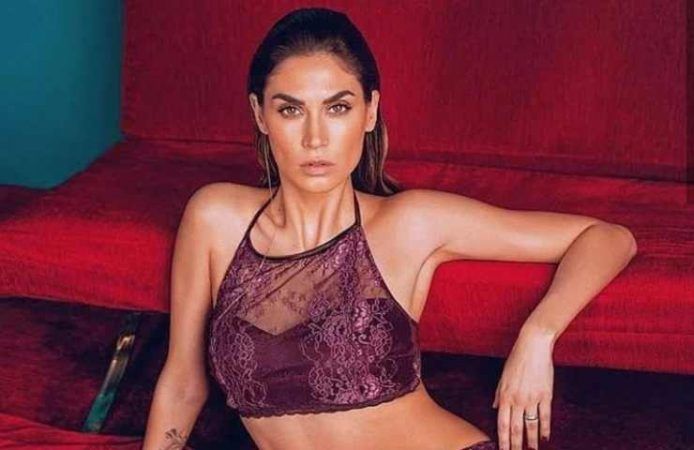 Melissa Satta tutto trasparente