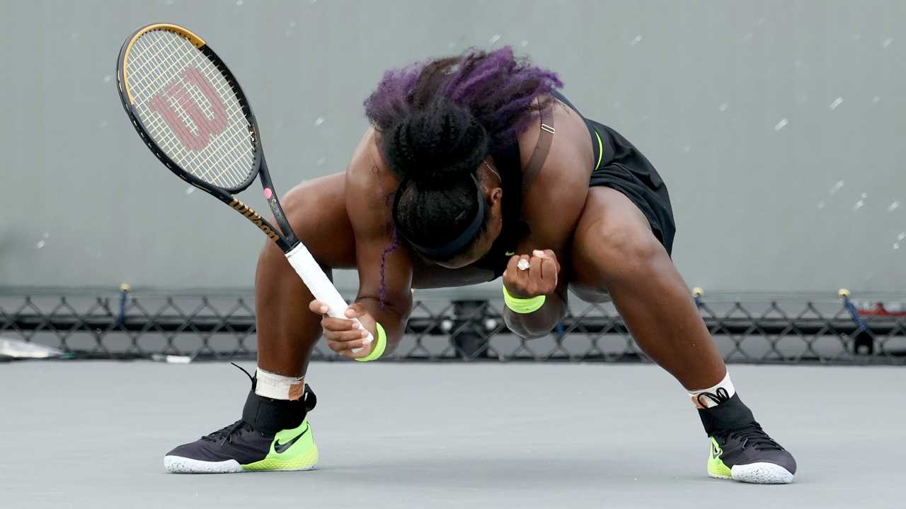 Tennis | Serena batte Venus sotto gli occhi di un infiltrato (VIDEO)