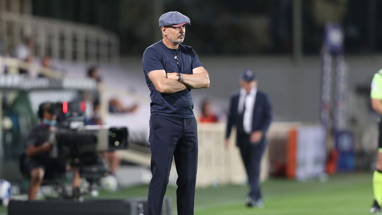 Calcio | Mihajlovic: "Focolaio al Genoa, rischio di contagi nel Napoli"