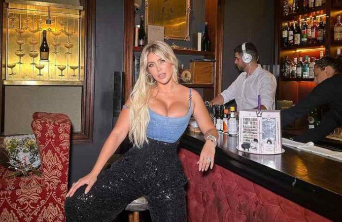 Wanda Nara canotta fuori