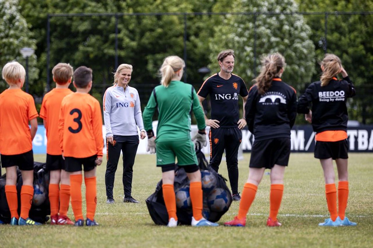 Calcio femminile | Rivoluzione Olanda, giocatrice entra in squadra maschile