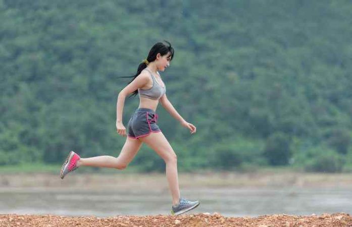 Sport e salute, corsa sul posto: proprietà e benefici per l'organismo